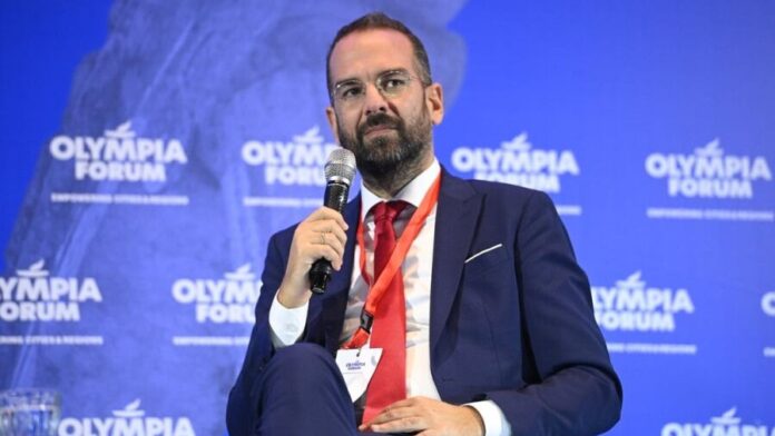 Ν. Φαρμάκης: «Συνεχίζουμε ως Π.Δ.Ε. να πρωτοπορούμε σε κάθε θετικό δείκτη»