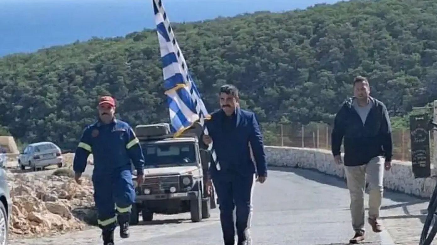 Γαύδος: Χωρίς μαθητές η παρέλαση της 28ης Οκτωβρίου – Στρατός και κάτοικοι ύψωσαν τη σημαία