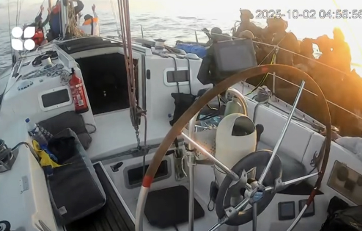 Πότε θα απελαθούν από το Ισραήλ οι 27 Έλληνες ακτιβιστές του στολίσκου για τη Γάζα – Οι 11 σε απεργία πείνας