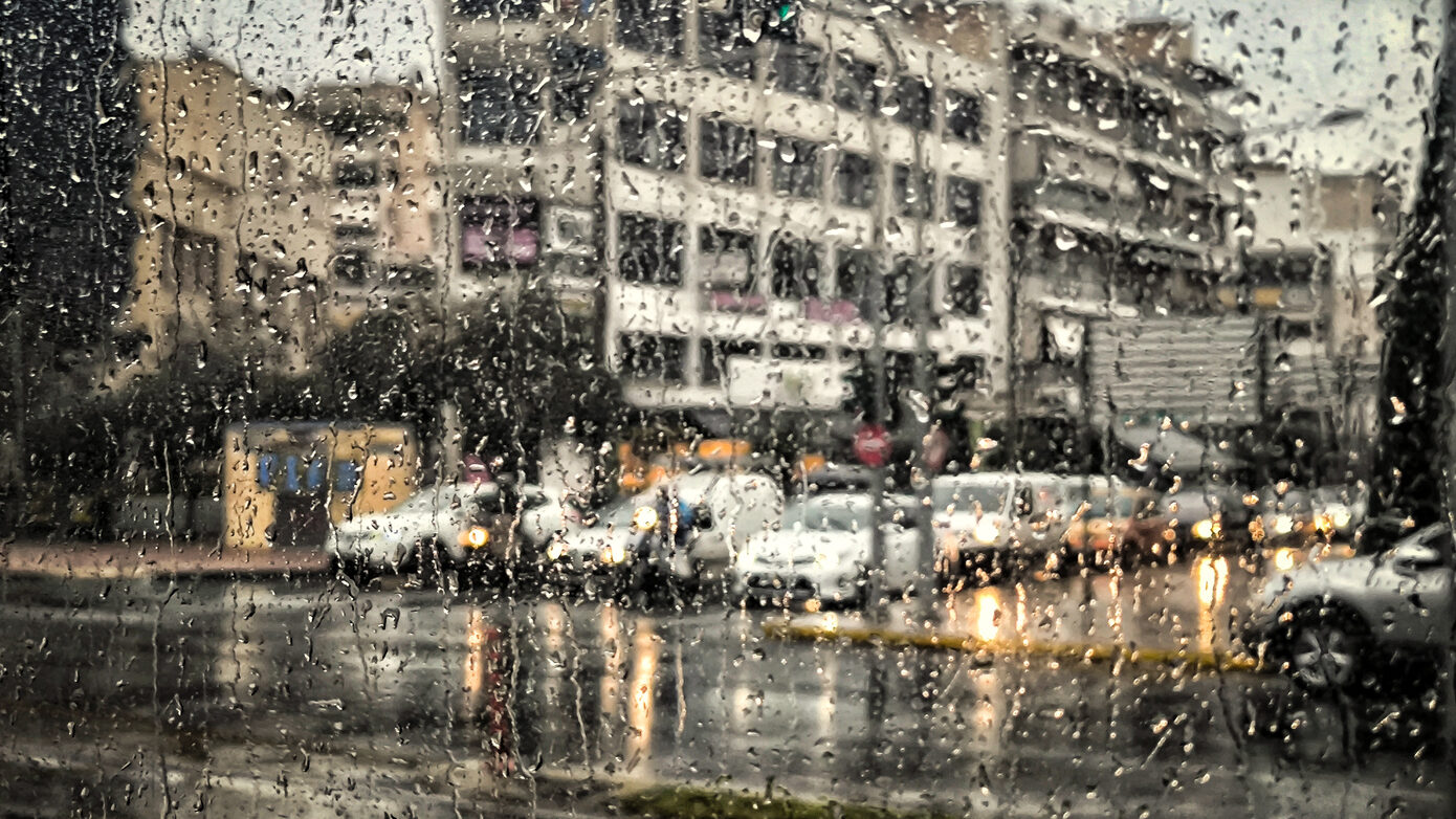 Η κακοκαιρία φτάνει στην Αττική σύντομα, 112 στη Λακωνία – Τι προβλέπουν οι μετεωρολόγοι για την πορεία της