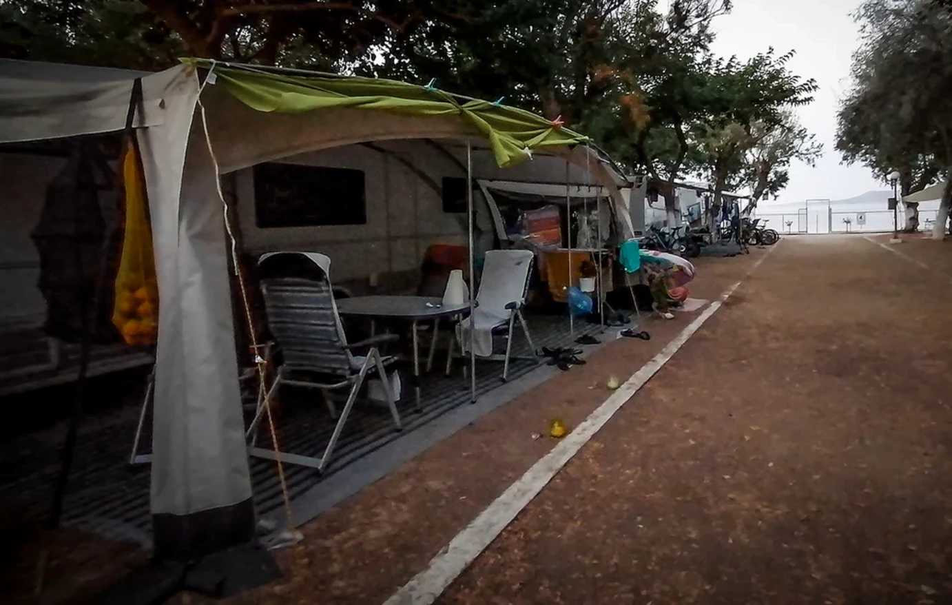 «Πού το πας αυτό»: Το χιουμοριστικό σχόλιο του επιστάτη στο κάμπινγκ Μεσσηνίας προς τον δολοφόνο