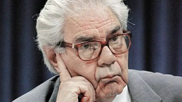 Απεβίωσε στα 93 του ο διακεκριμένος συνταγματολόγος Γιώργος Κασιμάτης