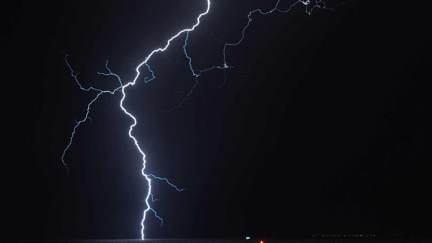 METEO: Ρεκόρ βροχόπτωσης στους Παξούς – Ισχυρές βροχές στο Ιόνιο και την ηπειρωτική χώρα