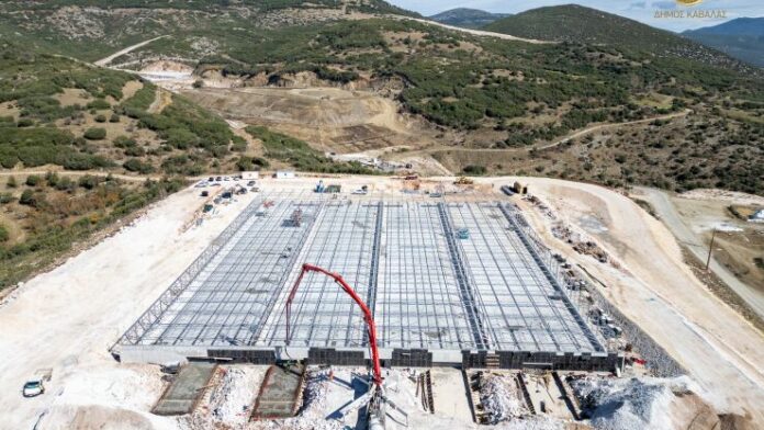 Δ.Καβάλας: Ενημέρωση για την πρόοδο εργασιών στη Μονάδα Ηλιακής Ξήρανσης Ιλύος