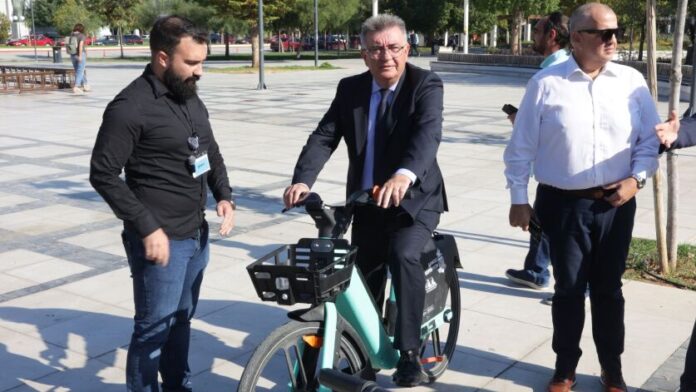 Δωρεάν σύστημα κοινόχρηστων ποδηλάτων εγκαινιάζεται στον Δ. Κορινθίων