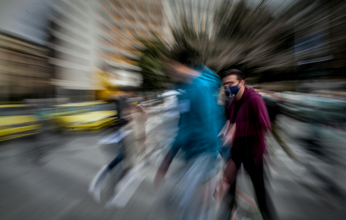 Συναγερμός για την αύξηση της γρίπης και του κορονοϊού – Ποια είναι η αλήθεια για τα εμβόλια