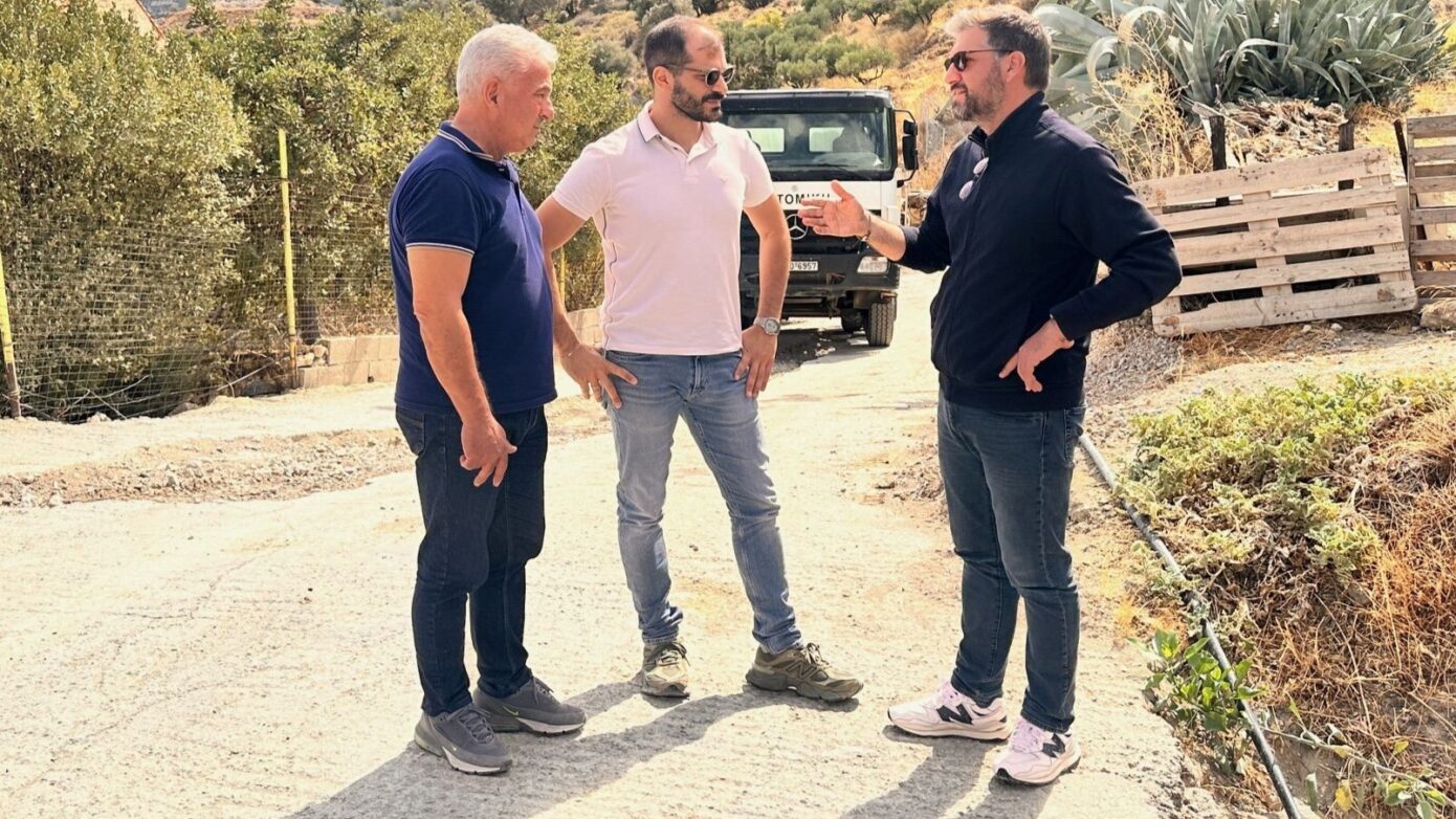 Επίσκεψη Δημάρχου σε έργο της ΔΕΥΑ Μαλεβιζίου στον Κρουσώνα