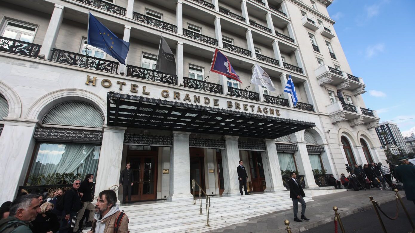 Το ξενοδοχείο «Μεγάλη Βρετανία» διευρύνεται με 18 πολυτελείς σουίτες