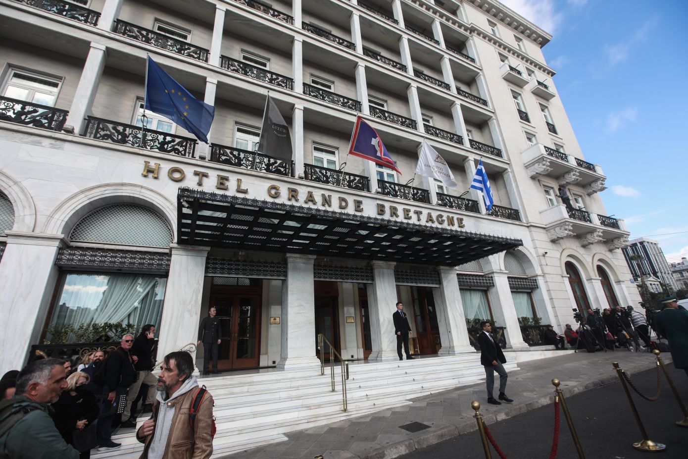 Το ξενοδοχείο «Μεγάλη Βρετανία» διευρύνεται με 18 πολυτελείς σουίτες