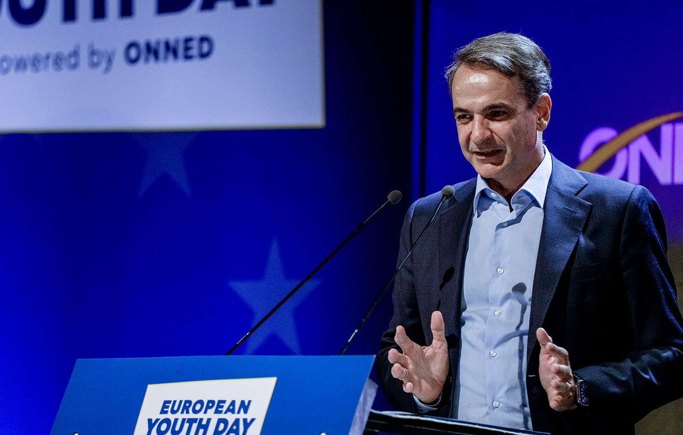 Ζωντανά η ομιλία του Κυριάκου Μητσοτάκη στο 14ο Συνέδριο της ΟΝΝΕΔ