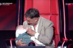 The Voice: Το μωρό έφερε αναστάτωση στους coaches: Ο Γιώργος Μαζωνάκης σε ρόλο… babysitter