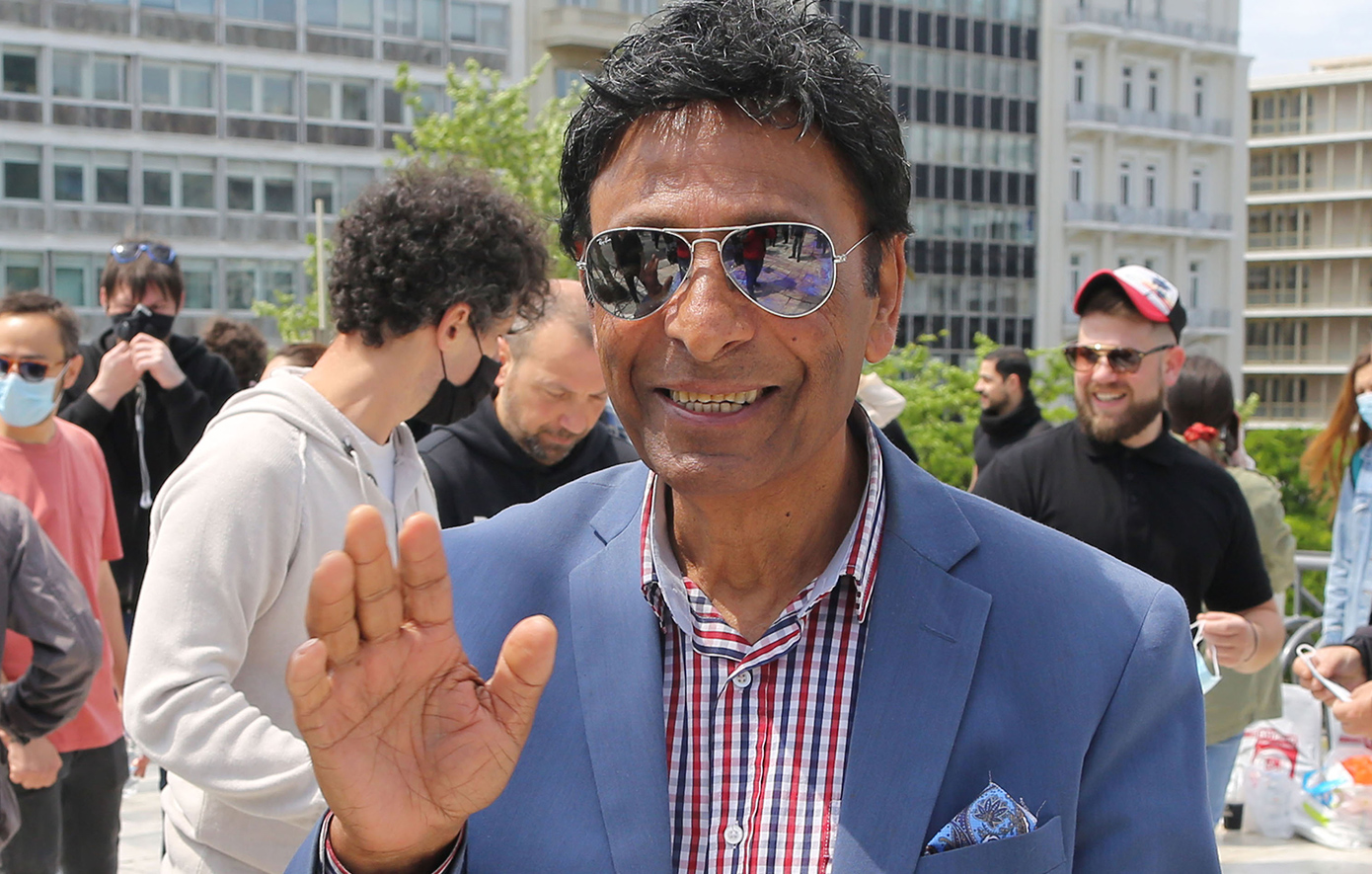 Απελευθερώθηκε ο Βασίλης Παϊτέρης: «Μπορεί να επιστρέψει στα 7 παιδιά του» δηλώνει ο δικηγόρος του