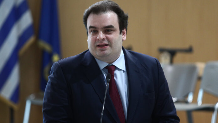 Πιερρακάκης: Η Ελλάδα σημείωσε μία από τις πιο αξιοσημείωτες μειώσεις δημόσιου χρέους