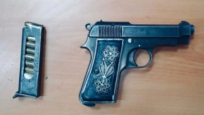 Ανακαλύφθηκε το πιστόλι με γεμιστήρα και 8 σφαίρες θαμμένο στο προαύλιο των φυλακών Κορυδαλλού
