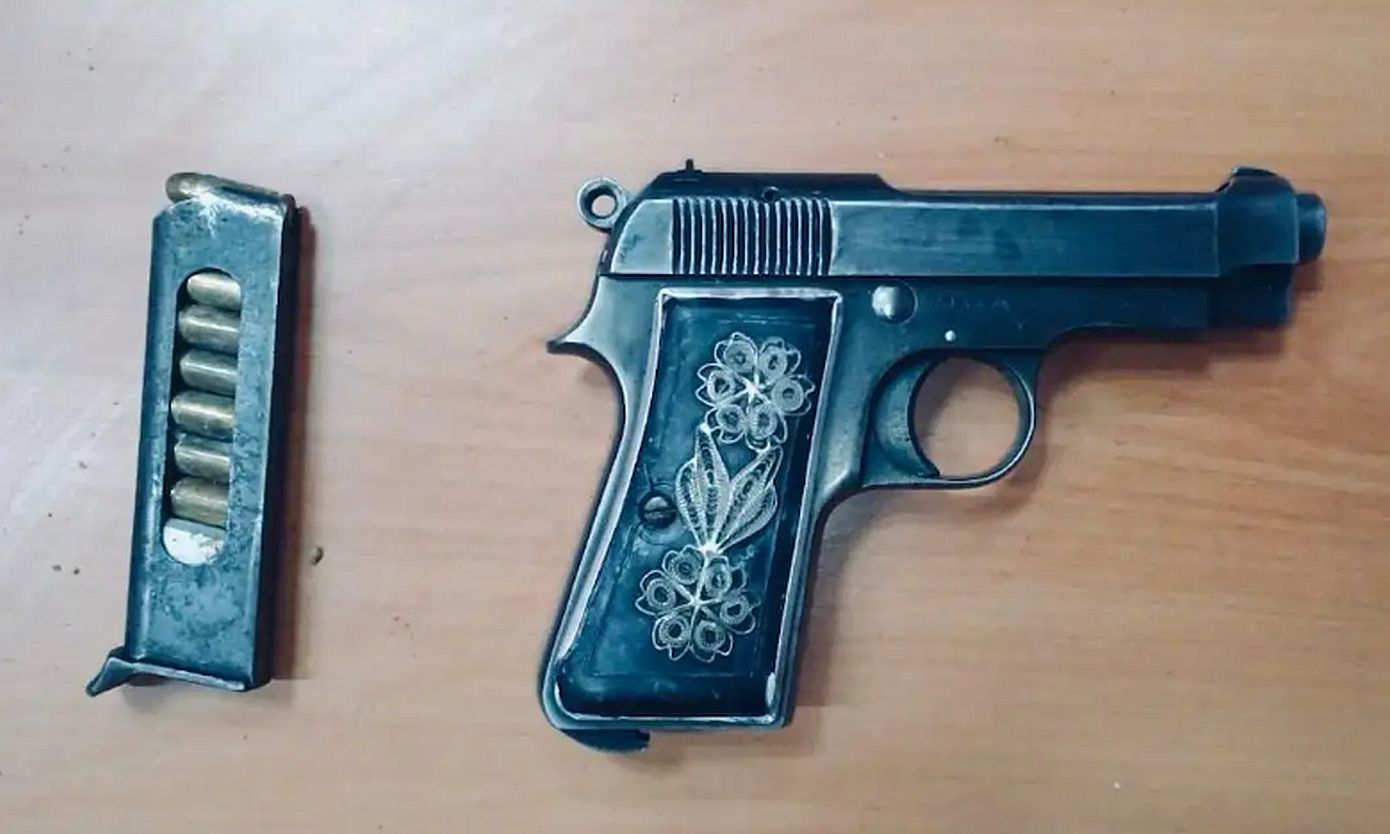 Ανακαλύφθηκε το πιστόλι με γεμιστήρα και 8 σφαίρες θαμμένο στο προαύλιο των φυλακών Κορυδαλλού