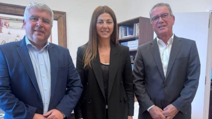 Συνάντηση Δημάρχου Πρέβεζας με την Υπουργό Εκπαίδευσης