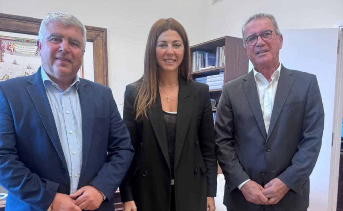 Συνάντηση Δημάρχου Πρέβεζας με την Υπουργό Εκπαίδευσης