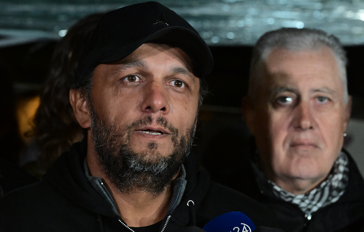 Έφυγε «ευτυχισμένος» και «θριαμβευτής» από το Σύνταγμα ο Πάνος Ρούτσι