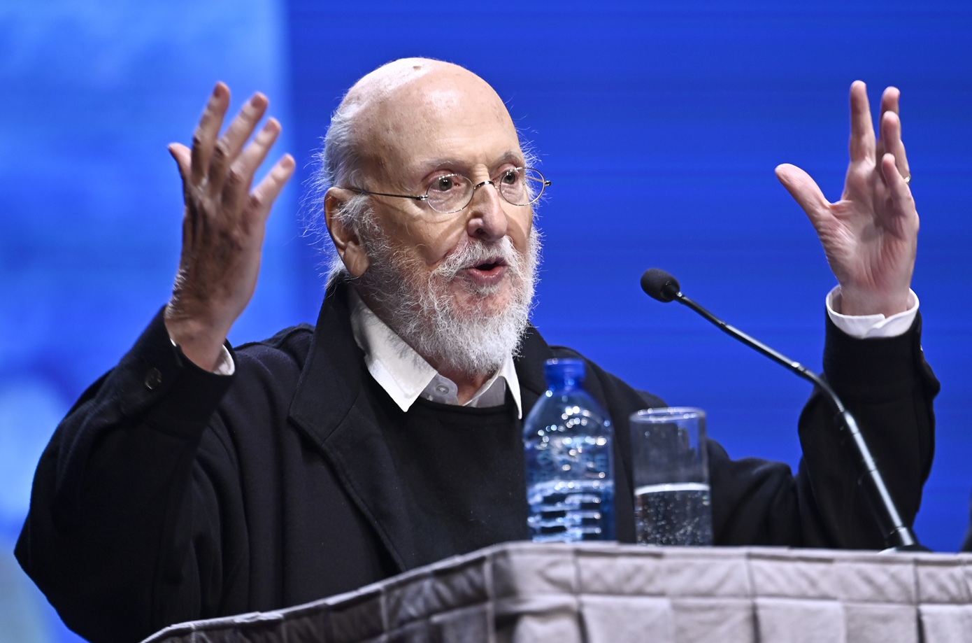 Το ΕΚΚΟΜΕΔ αποχαιρετά τον Διονύση Σαββόπουλο – «Τα τραγούδια του θα μας συνοδεύουν για πάντα»