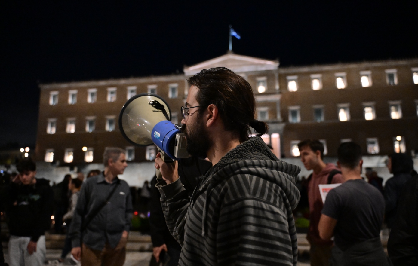 Διαμαρτυρία στο Σύνταγμα ενάντια στην ψήφιση της τροπολογίας για τον Άγνωστο Στρατιώτη