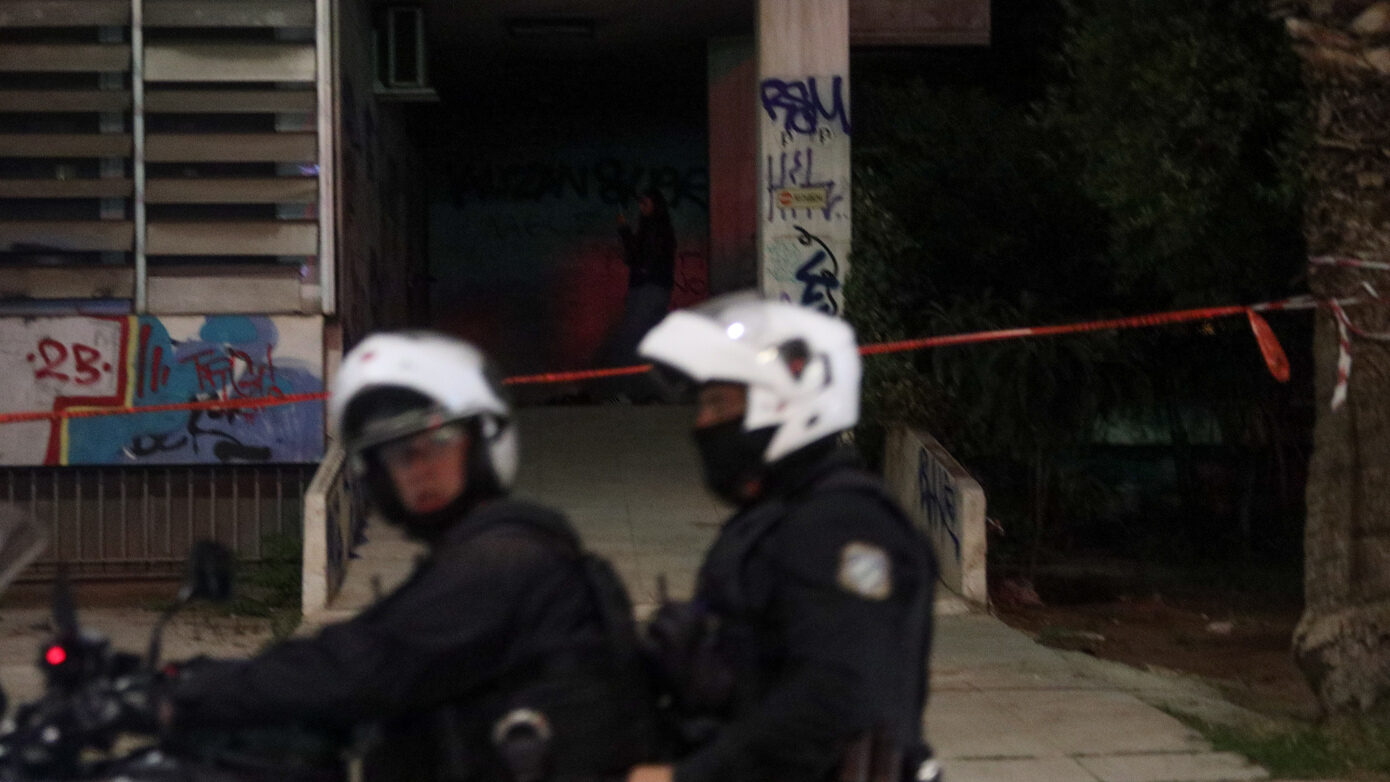 Ελαφρές ζημιές στο κτίριο του υπουργείου Αγροτικής Ανάπτυξης από την έκρηξη με γκαζάκια