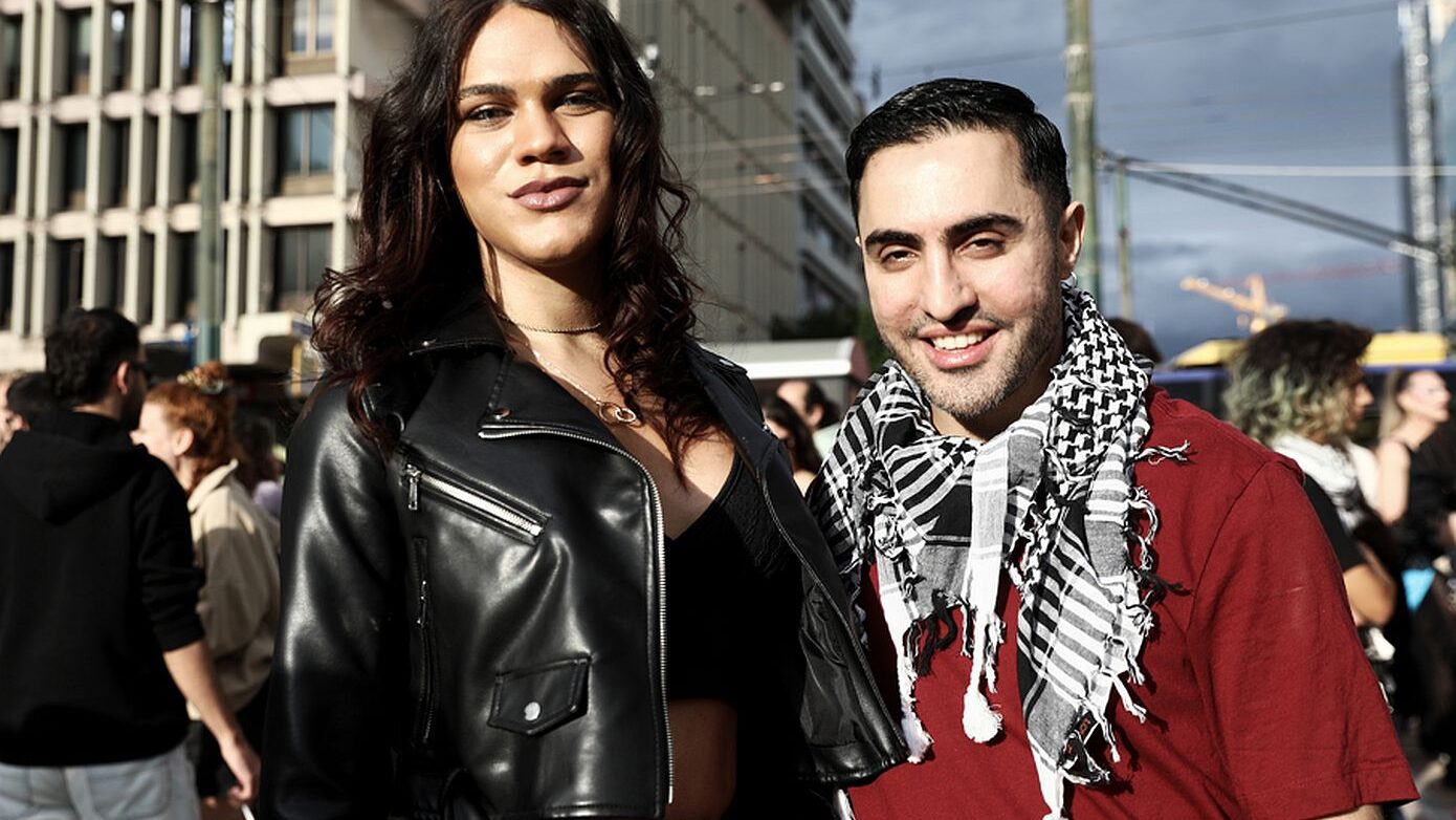 Trans Pride: Μια ξεχωριστή παρέλαση στην Αθήνα με χρώματα, γκλίτερ και ισχυρά συνθήματα