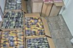 Άνδρας μετέφερε 6.000 πακέτα παράνομων τσιγάρων και πάνω από 100 κιλά λαθραίου καπνού στο αυτοκίνητό του
