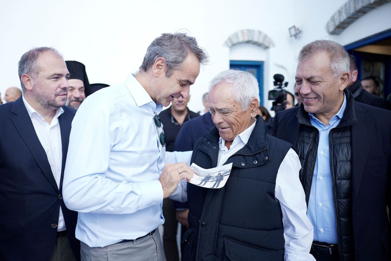 Στην Αμοργό ο Κ. Μητσοτάκης: «Μειωμένος ΕΝΦΙΑ κατά 50% από το 2026 και καθόλου από το 2027»