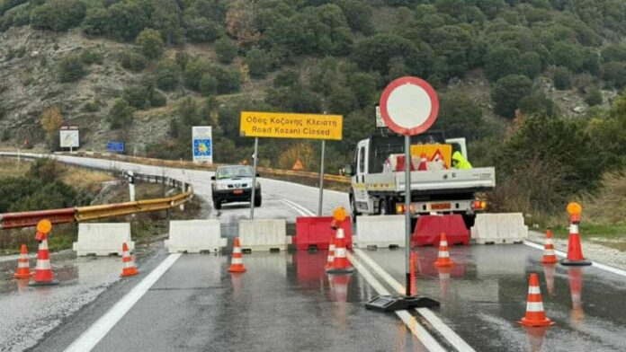 Δυτ. Μακεδονία: Κλείσιμο δρόμων εξαιτίας κατολισθήσεων – Απαραίτητες οι αντιολισθητικές αλυσίδες