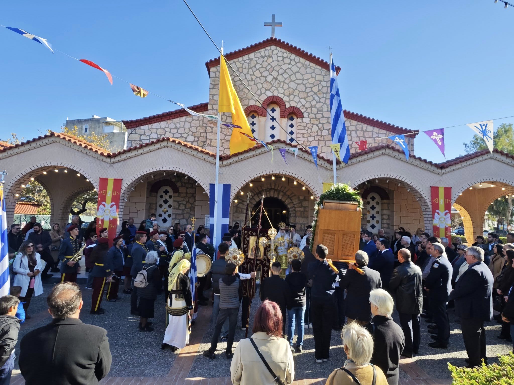 Με λαμπρότητα και ευλάβεια τιμήθηκε ο Πολιούχος Άγιος Ανδρέας στη Σκάλα Ωρωπού