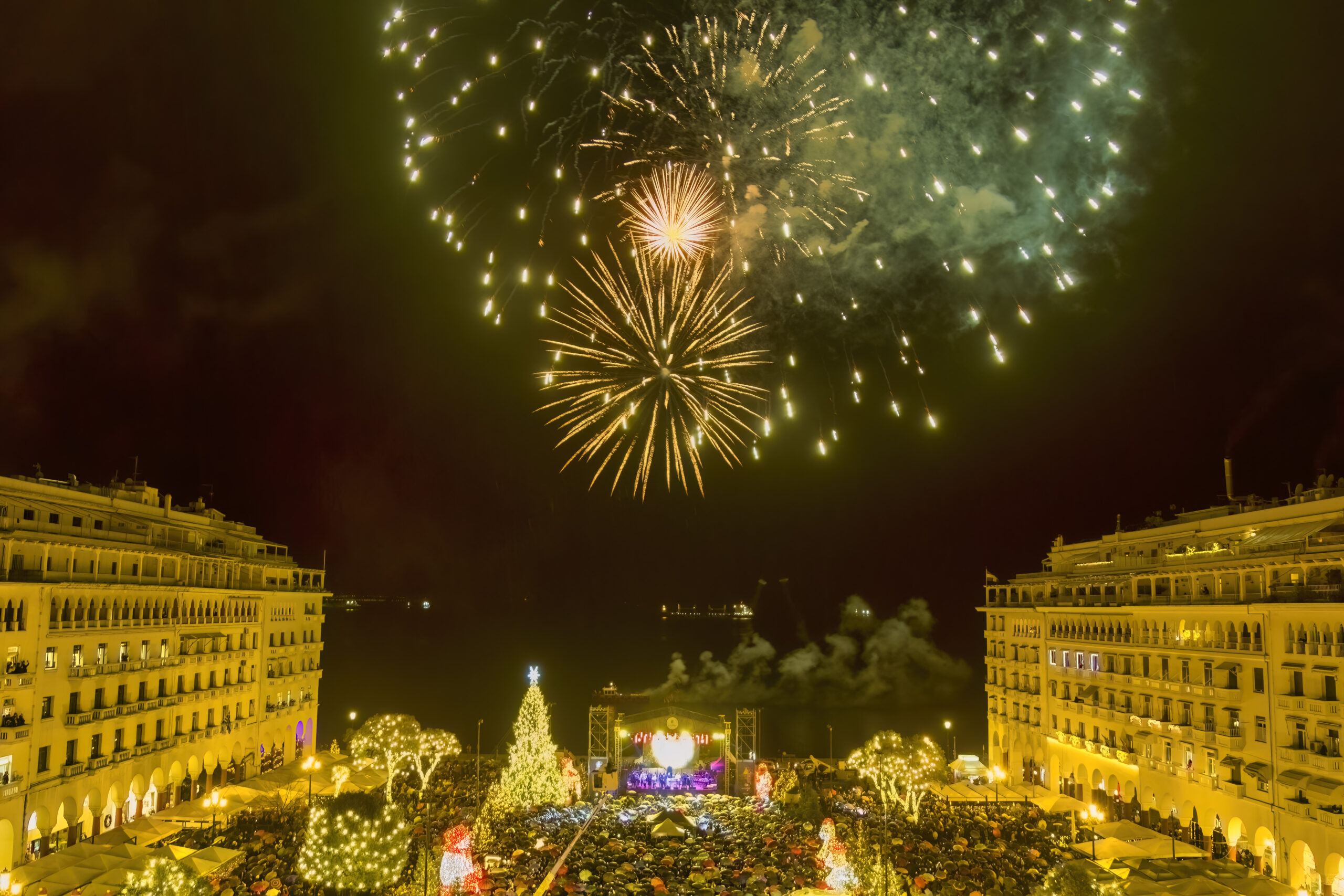 Αντίστροφη μέτρηση για τα Χριστούγεννα στη Θεσσαλονίκη – Στις 3/12 φωταγωγείται το δέντρο στην Αριστοτέλους