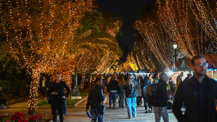 Αφιέρωμα στον Μίκη Θεοδωράκη στο Εορταστικό Χωριό της Περιφέρειας Αττικής σήμερα
