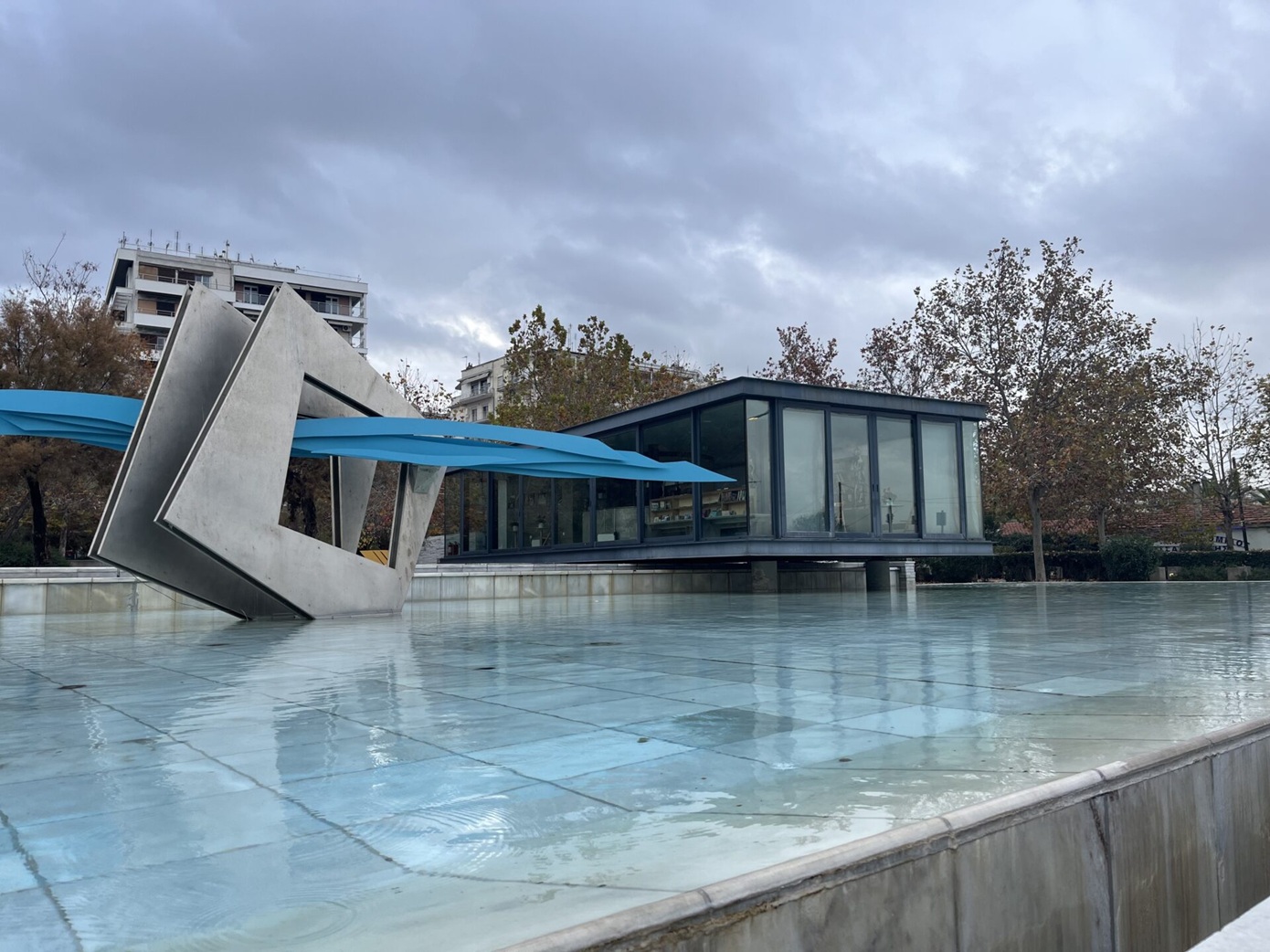 Άνοιξε τις πόρτες της η Γυάλινη Δημοτική Βιβλιοθήκη Θεσσαλονίκης – «Μια νίκη για τον πολιτισμό» ανέφερε ο δήμαρχος Στ. Αγγελούδης