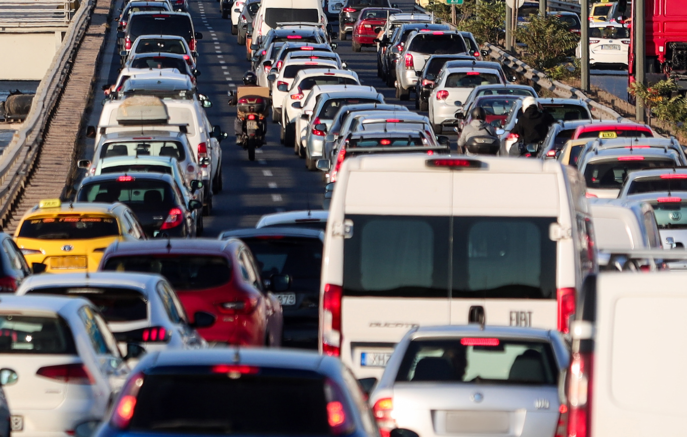 Εντατικοποιούνται οι έλεγχοι οχημάτων – Φρέσκα ειδοποιητήρια για ασφάλιση και τέλη κυκλοφορίας