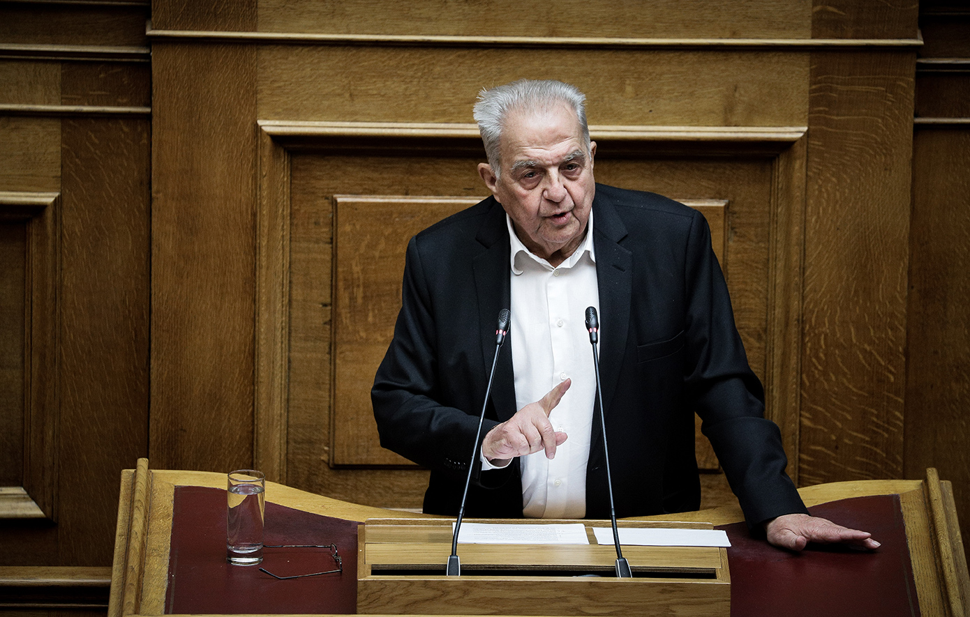 Την Πέμπτη η πολιτική τελετή για τον Αλέκο Φλαμπουράρη