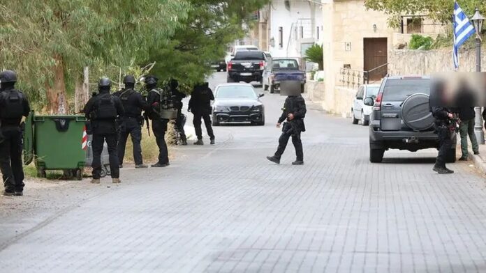 Πατέρας έξι παιδιών ο 39χρονος και χήρα με δύο παιδιά η 56χρονη, τα θύματα της φονικής βεντέτας στα Βορίζια