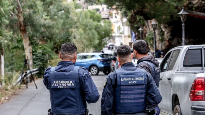 Αποκαλυπτικά δεδομένα για το μακελειό στα Βορίζια: «Οι σφαίρες που σκότωσαν την 56χρονη δεν προήλθαν από τον 39χρονο νεκρό»