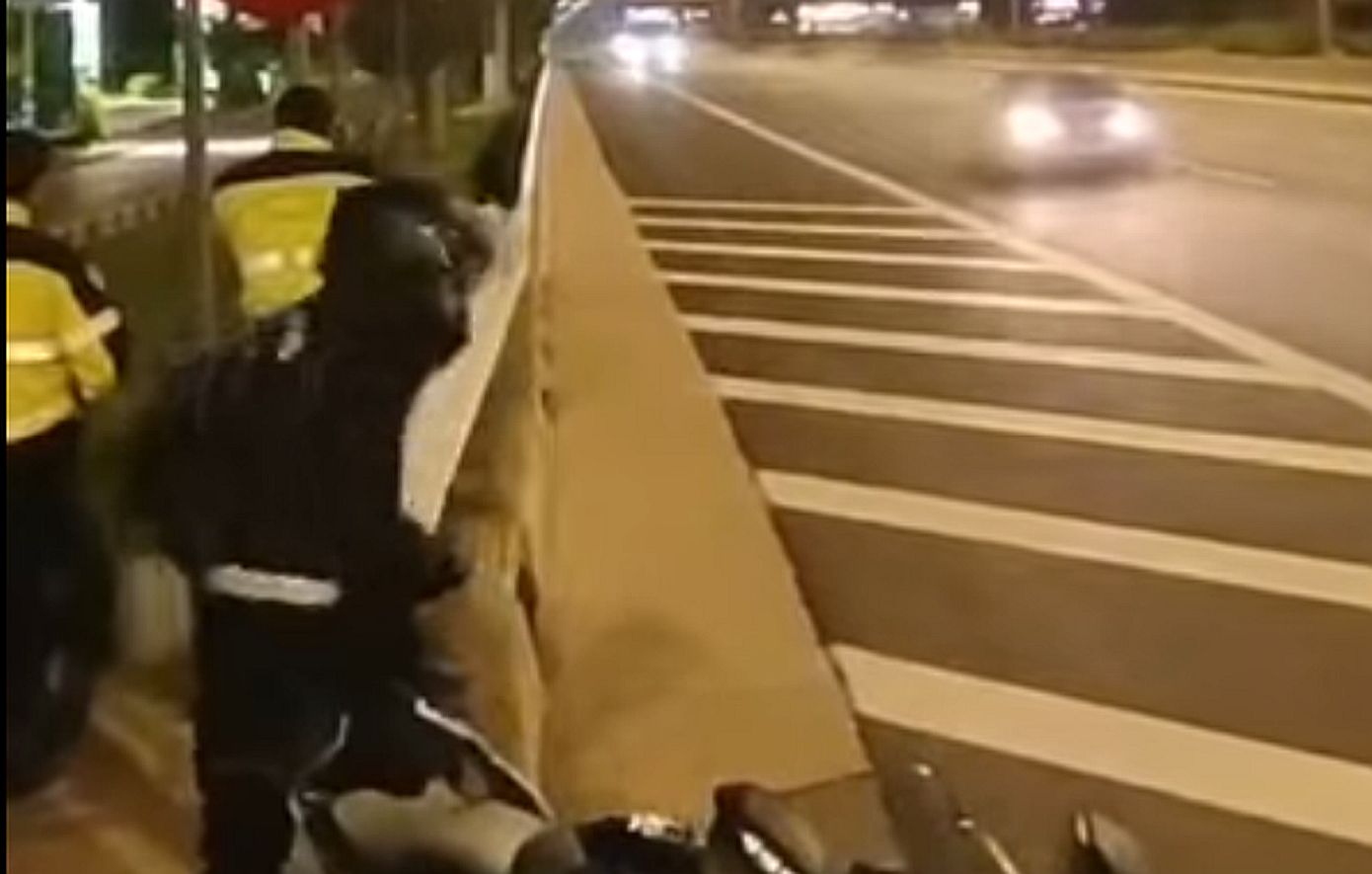 Βίντεο της Τροχαίας με οδηγό που εντοπίζεται να κινείται με 230χλμ. στην Αθηνών – Λαμίας και αρχίζει η καταδίωξη