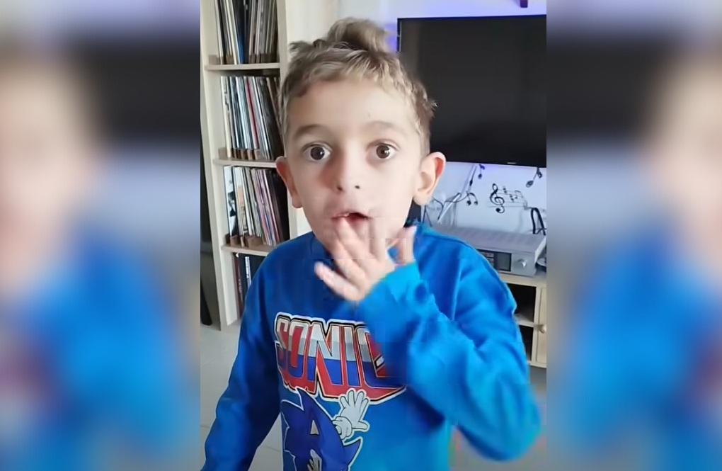 Ο μικρός Παναγιώτης – Ραφαήλ ξεκινά τη Β’ Δημοτικού με χαμόγελα – «Κάποτε όλα αυτά ήταν όνειρο»