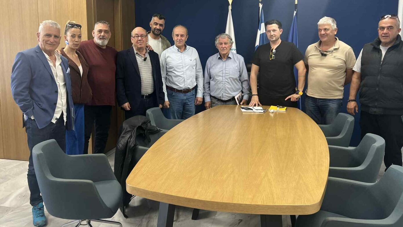 Σύσκεψη Δημάρχου Ιεράπετρας με τον Πρόεδρο και εκπροσώπους της Δ.Κ. Μύρτου