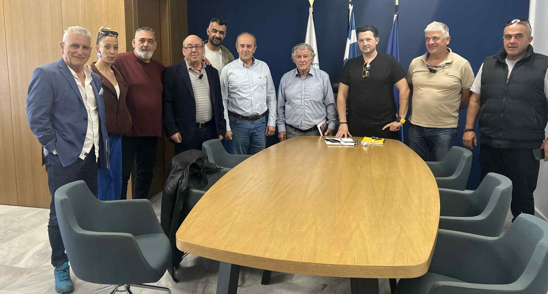 Σύσκεψη Δημάρχου Ιεράπετρας με τον Πρόεδρο και εκπροσώπους της Δ.Κ. Μύρτου