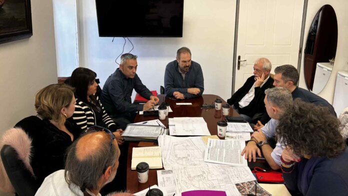 Εργασιακή συνάντηση Δημάρχου Φλώρινας για τον υπό ανέγερση υπόγειο χώρο στάθμευσης