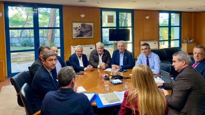 Σύσκεψη Δημάρχου Βιάννου στο Υπ. Υποδομών για το καινούργιο αεροδρόμιο στο Καστέλλι Πεδιάδας