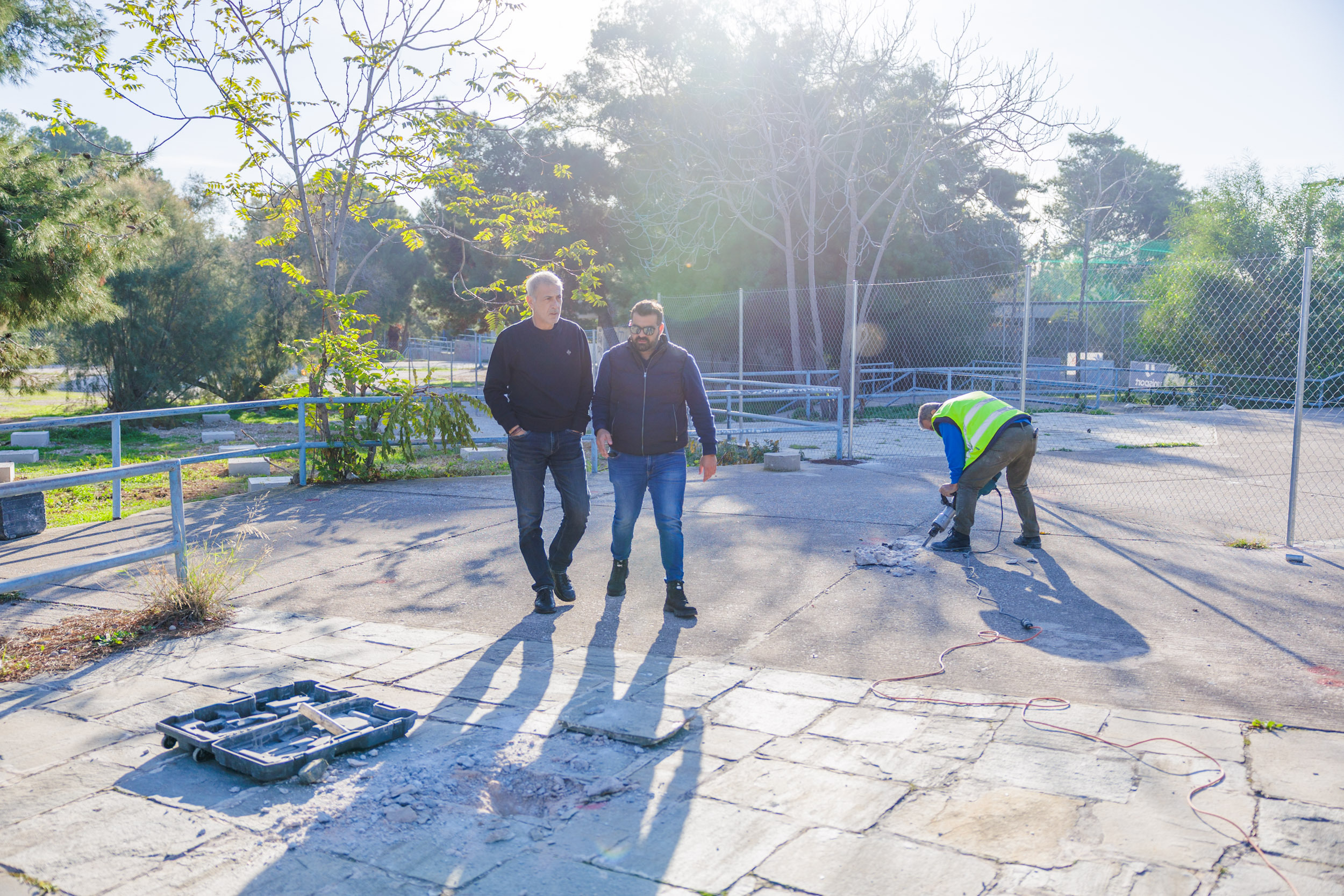 Επίσκεψη Δημάρχου Πειραιά στις βελτιωτικές εργασίες του ποδοσφαιρικού γηπέδου 11×11 του Σ.Ε.Φ.