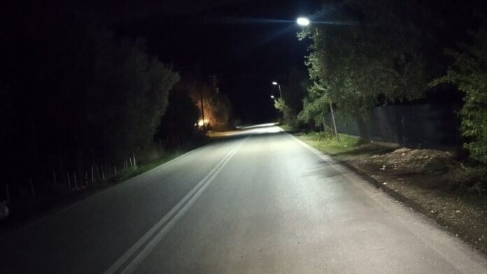 Ηλιακά φώτα και συστήματα διαχείρισης κυκλοφορίας στους δρόμους του Δήμου Πάργας