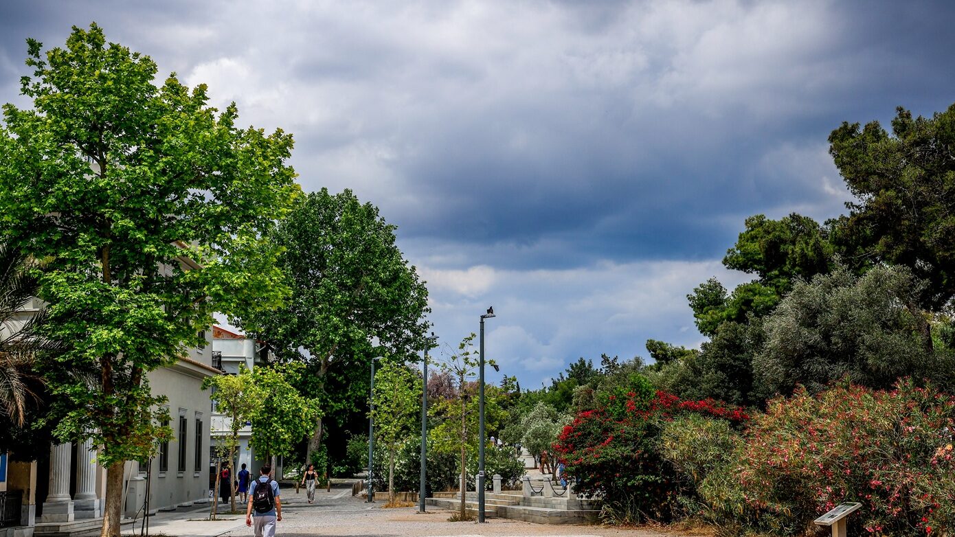 Εξαιρετικός καιρός σε όλη σχεδόν τη χώρα – Έως 22 βαθμούς Κελσίου θα φτάσουν τα θερμόμετρα
