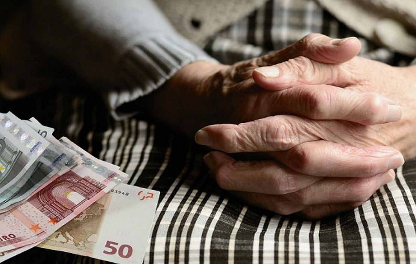 Ασφαλιστικά Ταμεία: Μειωμένο πλεόνασμα εξαιτίας αυξημένων συνταξιοδοτικών εξόδων και επιδοματικών δεσμεύσεων