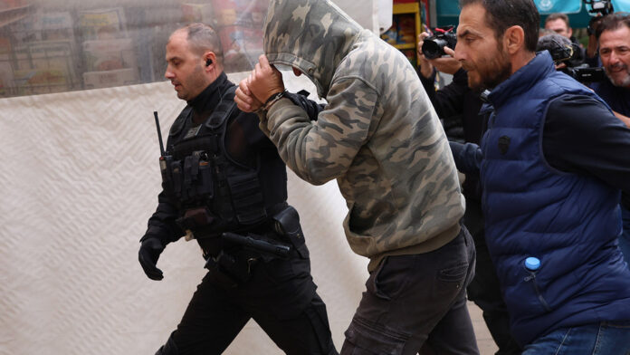 Αιματοχυσία στα Βορίζια: Ο 23χρονος αρνείται οποιαδήποτε συμμετοχή στη βόμβα στο σπίτι των Φραγκιαδάκηδων – «Ήταν σε γάμο εκείνη τη νύχτα»