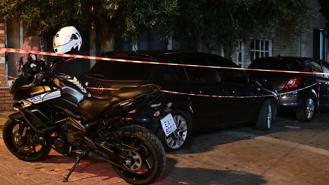 Εξαφανισμένοι οι ληστές που τραυμάτισαν τρεις αστυνομικούς στον Άγιο Δημήτριο – «Ήταν σοκ, θα μπορούσαμε να έχουμε θύματα»