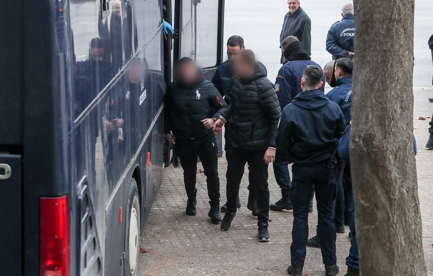 Φόνος Άλκη Καμπανού: Έντονα επεισόδια πριν την έναρξη της δίκης